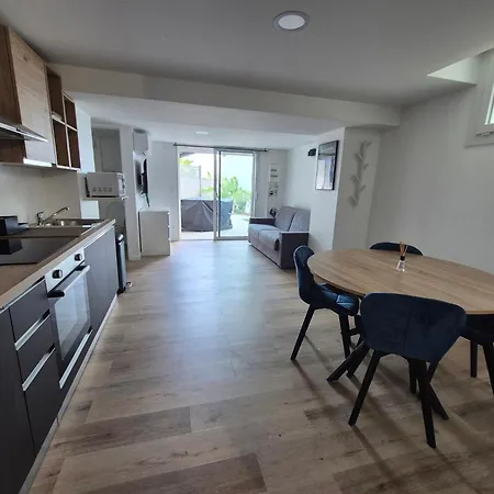 Sanadream - Location D'appartements - Portissol 아파트 *