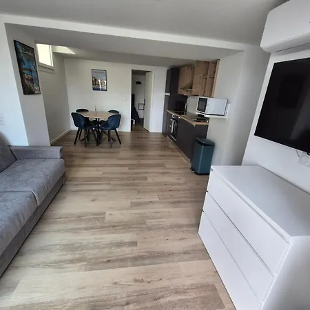 Sanadream - Location D'appartements - Portissol 아파트 사나리쉬르메르